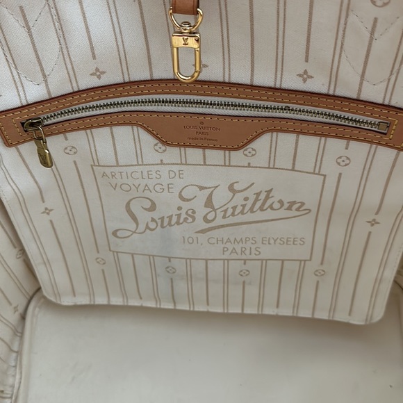 Authentic Louis Vuitton Damier Azur. - Picture 4 of 9